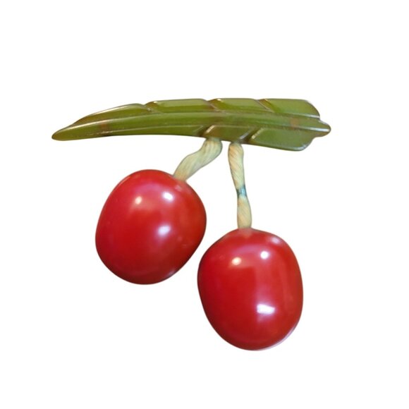 Vintage Bakelite Cherry Brooch Pin Red Cherries Green Leaf Design Retro Fruit - Picture 2 of 14